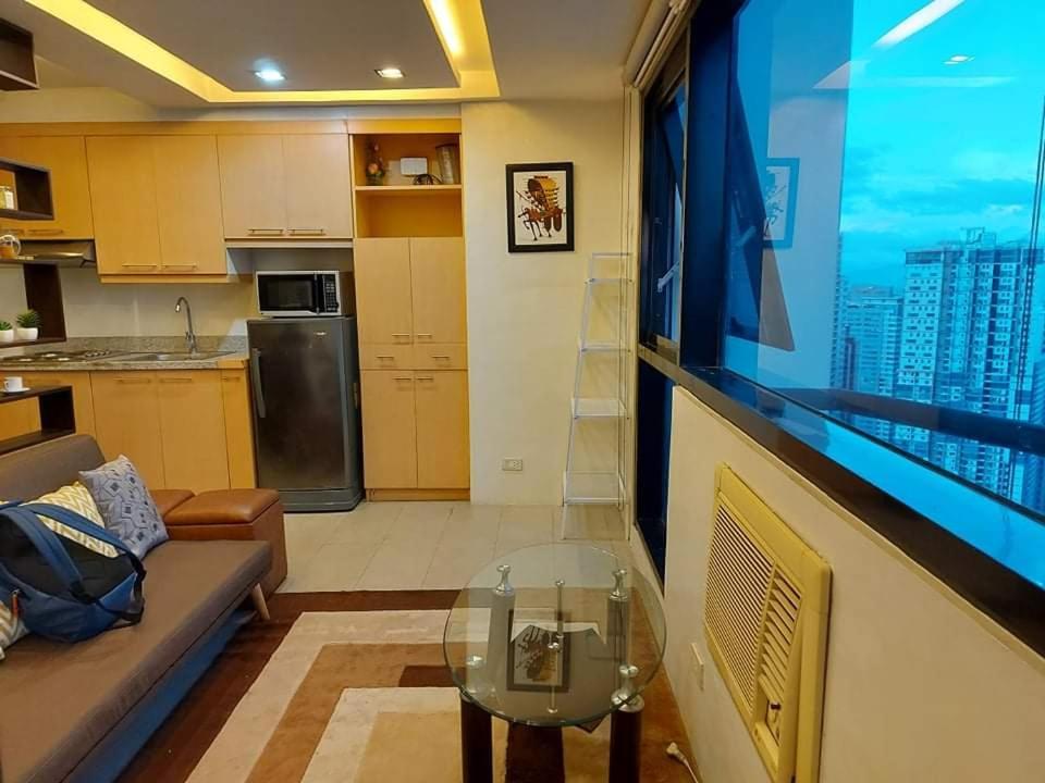 Family Staycation With Pool Manila Eksteriør billede