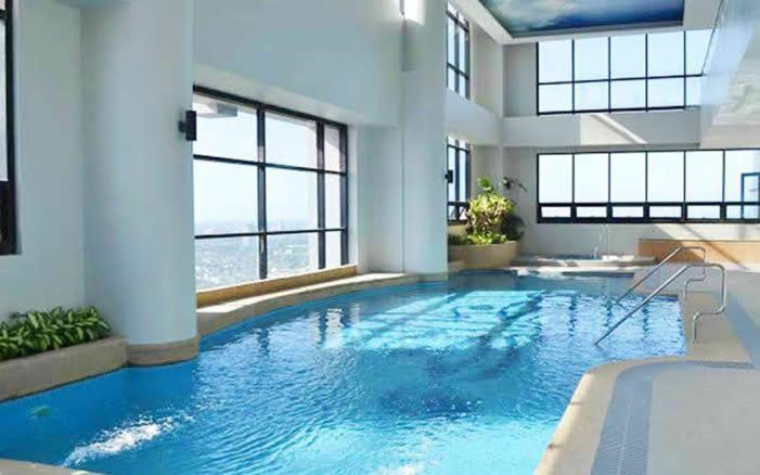 Family Staycation With Pool Manila Eksteriør billede